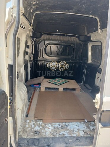 Fiat Doblo 2015, 255,786 km - 1.4 l - Bakı