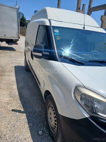 Fiat Doblo 2015, 255,786 km - 1.4 l - Bakı