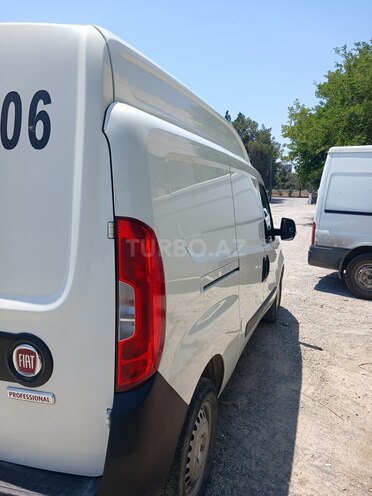 Fiat Doblo 2015, 255,786 km - 1.4 l - Bakı