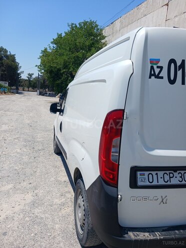 Fiat Doblo 2015, 255,786 km - 1.4 l - Bakı