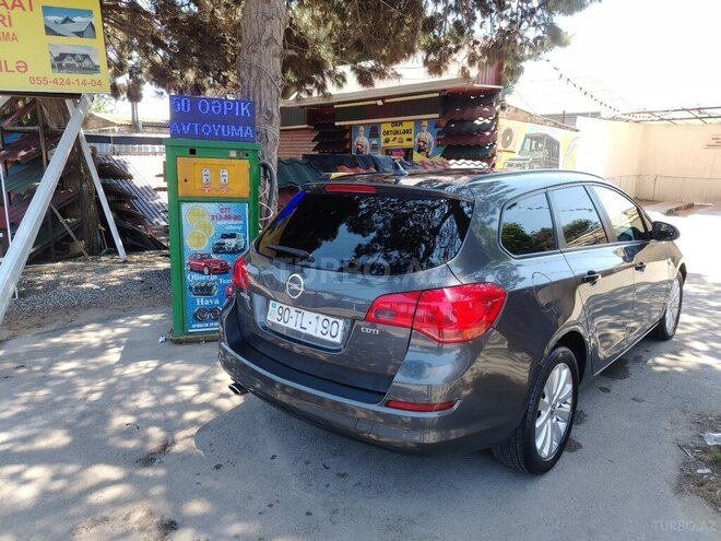 Opel Astra 2012, 349,228 km - 2.0 l - Bakı
