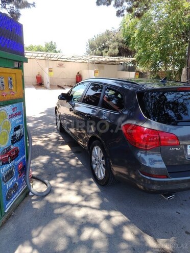 Opel Astra 2012, 349,228 km - 2.0 l - Bakı