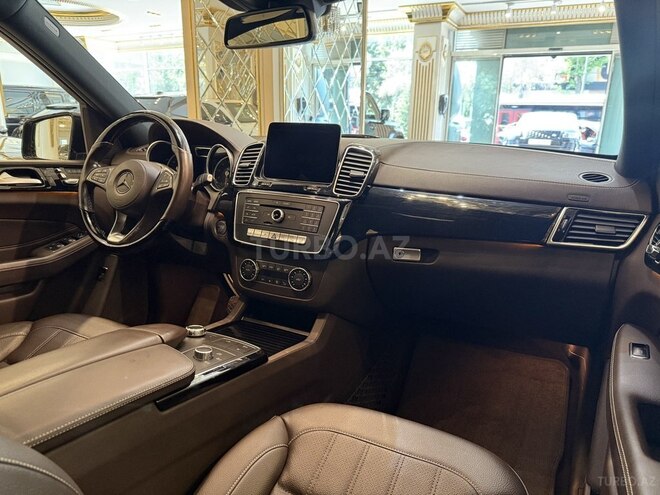 Mercedes GLS 400 4MATIC-9