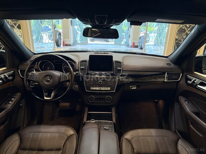Mercedes GLS 400 4MATIC-8