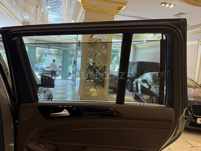 Mercedes GLS 400 4MATIC-14
