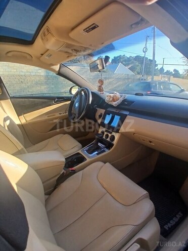 Volkswagen Passat 2005, 272,000 km - 2.0 l - Bakı