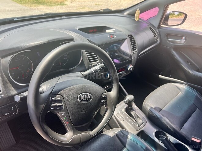 Kia K3 2015, 225,000 km - 1.6 l - Naftalan