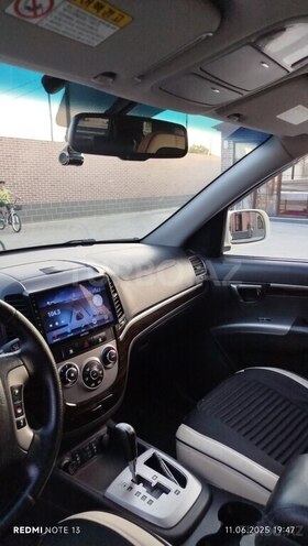 Hyundai Santa Fe-5