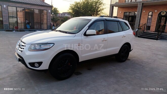 Hyundai Santa Fe-10