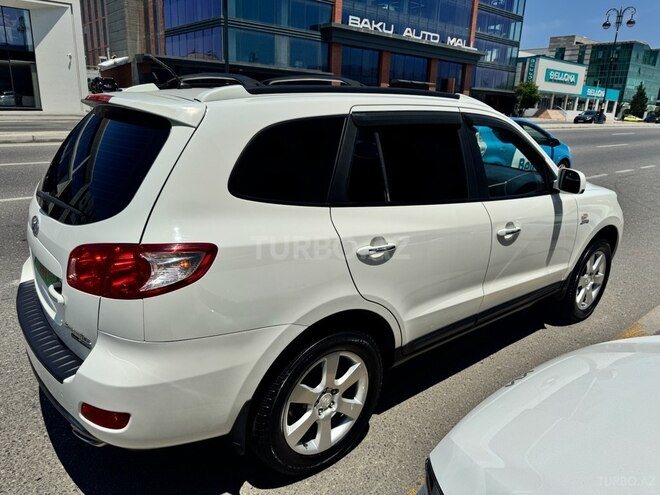 Hyundai Santa Fe-5