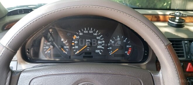 Mercedes C 220 d 1995, 495,657 km - 2.2 l - Biləsuvar