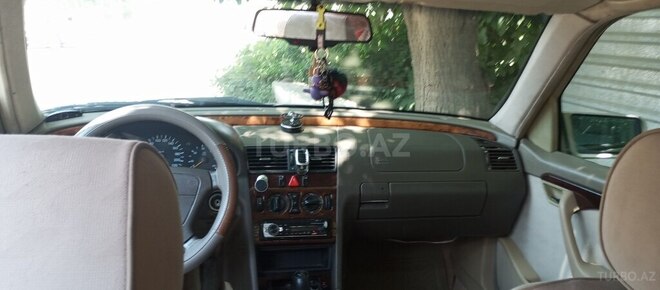 Mercedes C 220 d 1995, 495,657 km - 2.2 l - Biləsuvar