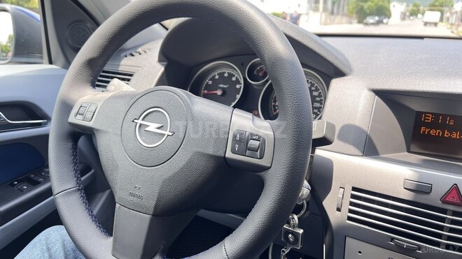Opel Astra 2004, 270,000 km - 1.4 л - Oğuz