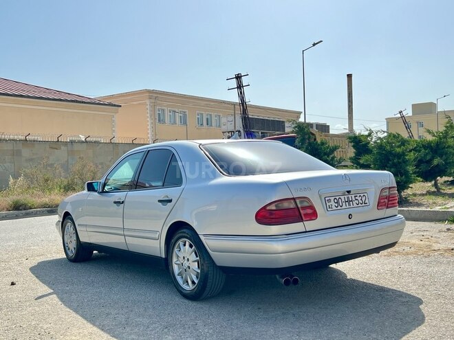 Mercedes E 220 d 1999, 377,200 km - 2.2 l - Bakı