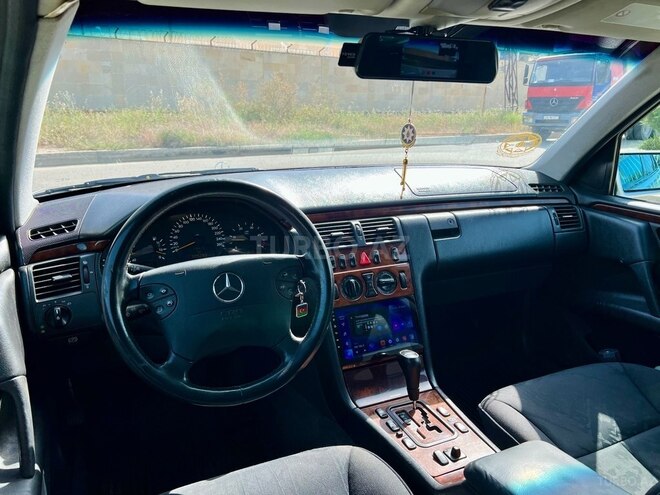 Mercedes E 220 d 1999, 377,200 km - 2.2 l - Bakı