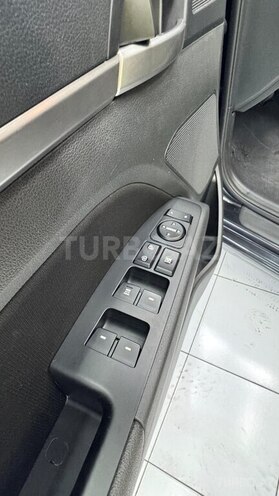 Hyundai Elantra-14
