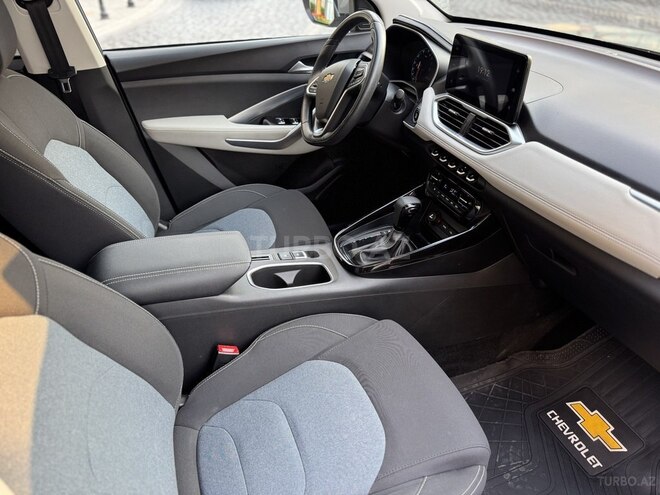 Chevrolet Captiva-12