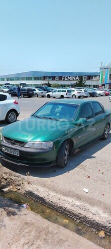 Opel Vectra 1996, 290,000 km - 1.8 л - Bakı