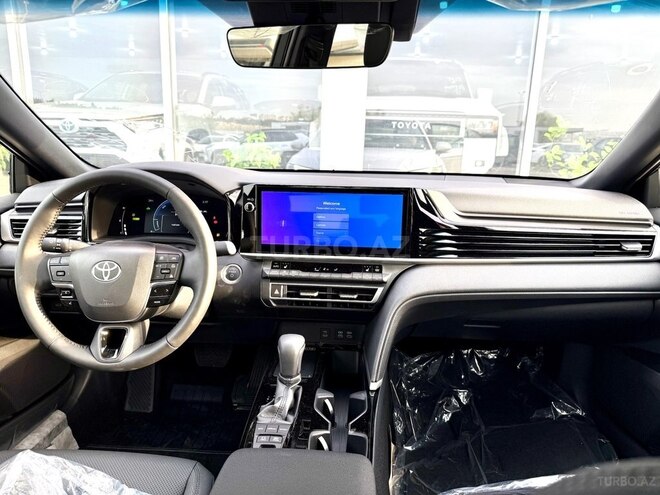 Toyota Camry-14
