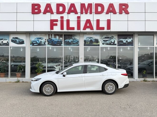 Toyota Camry-12