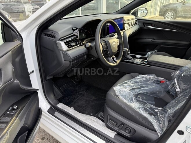 Toyota Camry-7