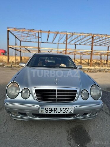 Mercedes E 200 2000, 286,600 km - 2.0 l - Bakı