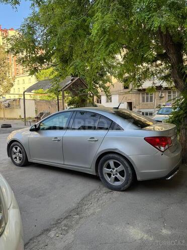 Chevrolet Cruze-2