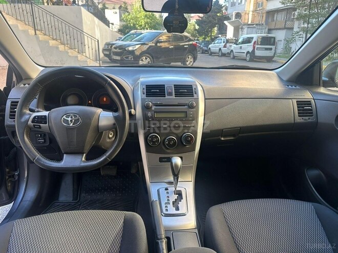 Toyota Corolla 2013, 172,000 km - 1.6 l - Bakı