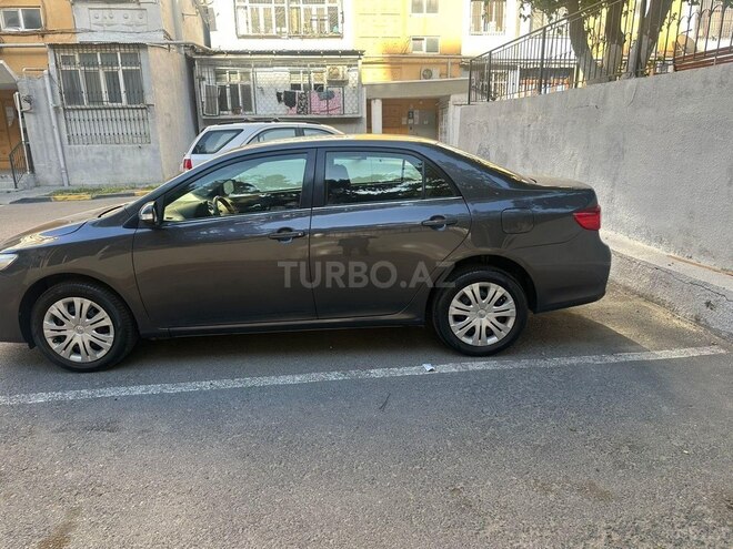Toyota Corolla 2013, 172,000 km - 1.6 l - Bakı