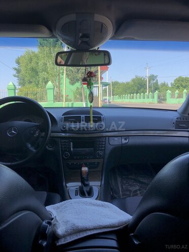 Mercedes E 240 2002, 293,193 km - 2.6 l - Gəncə