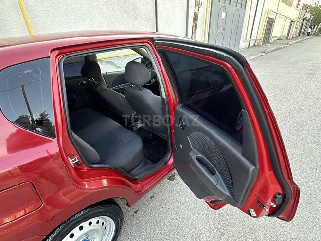 Chevrolet Aveo-11