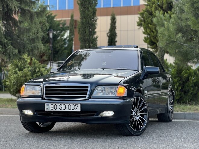 Mercedes C 230 2000, 321,000 km - 2.3 l - Saatlı