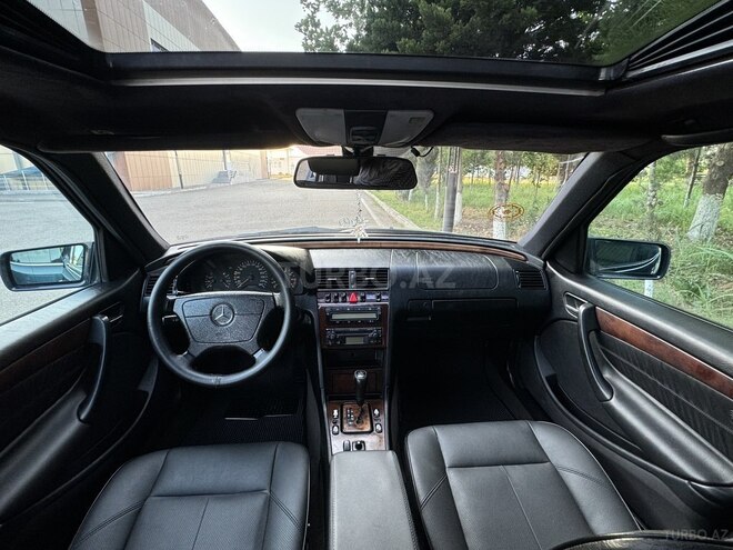 Mercedes C 230 2000, 321,000 km - 2.3 l - Saatlı