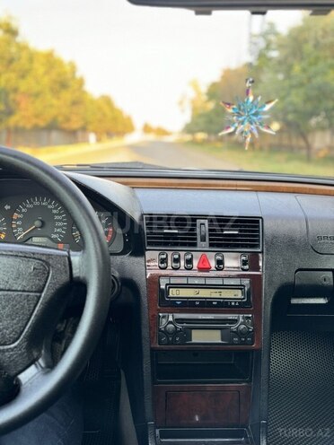 Mercedes C 230 2000, 321,000 km - 2.3 l - Saatlı