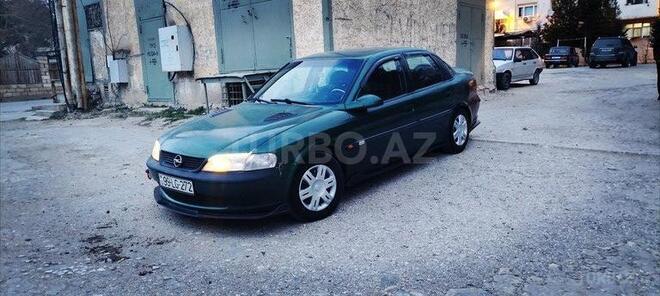 Opel Vectra 1996, 290,000 km - 1.8 л - Bakı