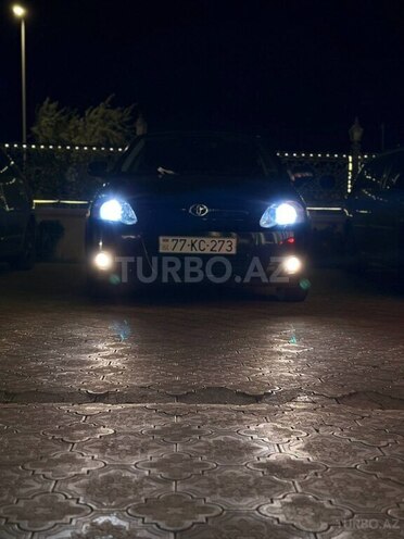 Toyota Corolla 2005, 255,000 km - 1.4 l - Bakı