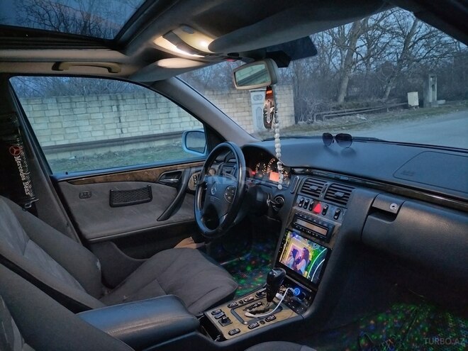 Mercedes E 270 2000, 398,000 km - 2.7 l - Şəki