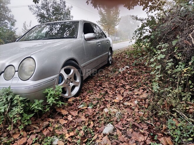 Mercedes E 270 2000, 398,000 km - 2.7 l - Şəki
