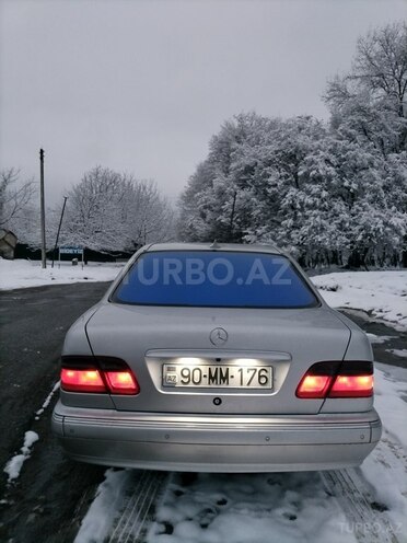 Mercedes E 270 2000, 398,000 km - 2.7 l - Şəki