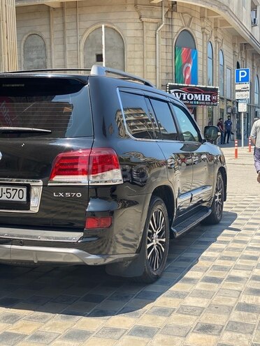 Lexus LX 570-4