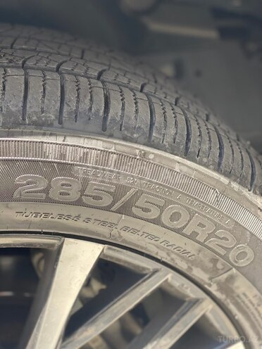 Lexus LX 570-20