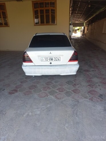 Mercedes C 220 d 1993, 350,000 km - 2.2 л - Sabirabad