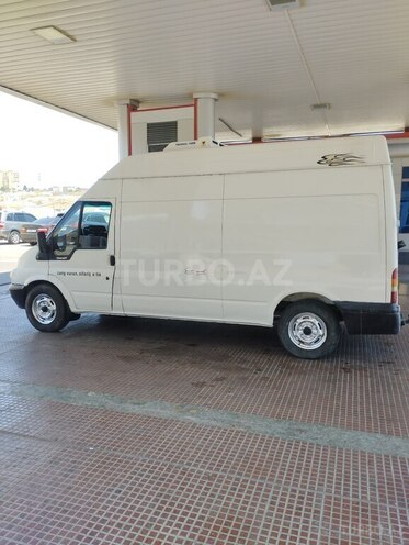 Ford Transit-2