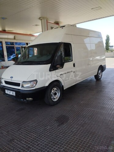 Ford Transit-6