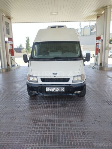 Ford Transit-7