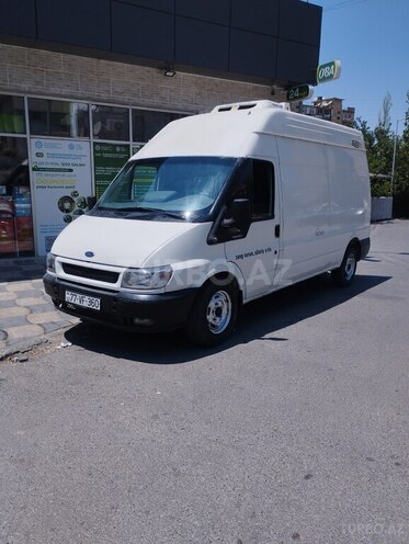 Ford Transit-11