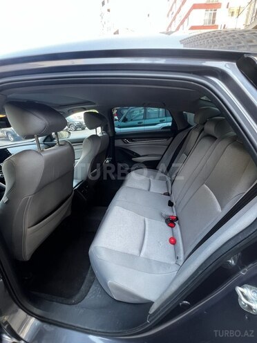 Honda Accord-13
