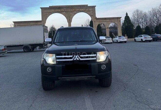 Mitsubishi Pajero 2007, 178,000 km - 3.0 l - Bərdə