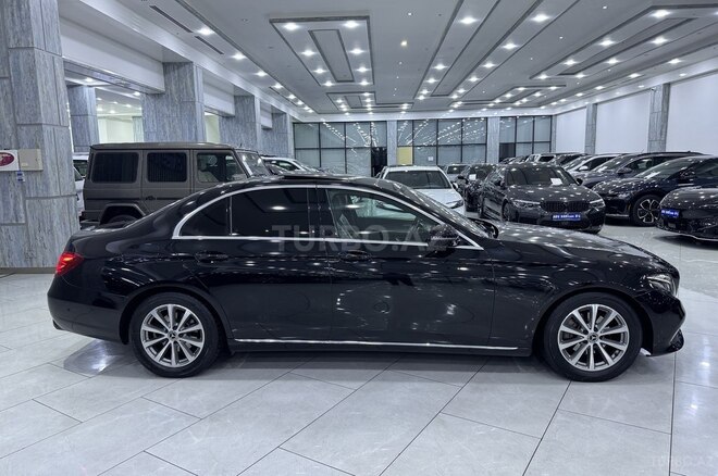 Mercedes E 200 d 2018, 172,500 km - 2.0 l - Bakı