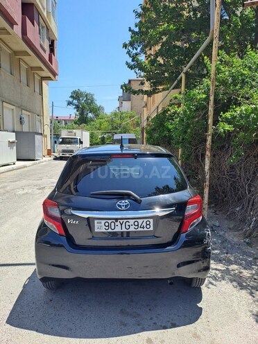 Toyota Vitz 2015, 124,823 km - 1.0 л - Sumqayıt